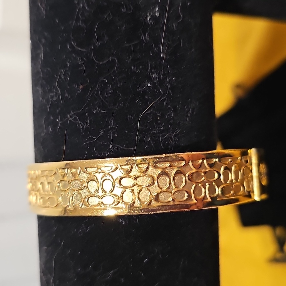 COACH Bangle Bracelet, GOLD TONE, Signature C Embossed - Picture 3 of 16